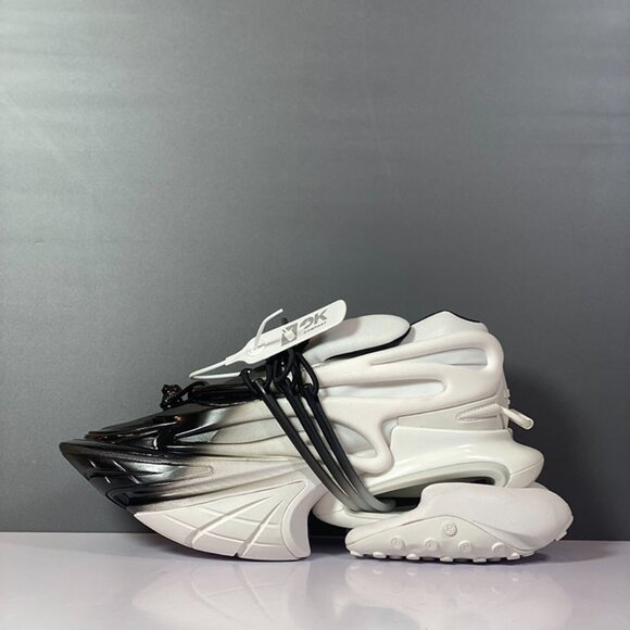 Balmain Unicorn Black And White Leather Sneakers - Picture 9 of 9
